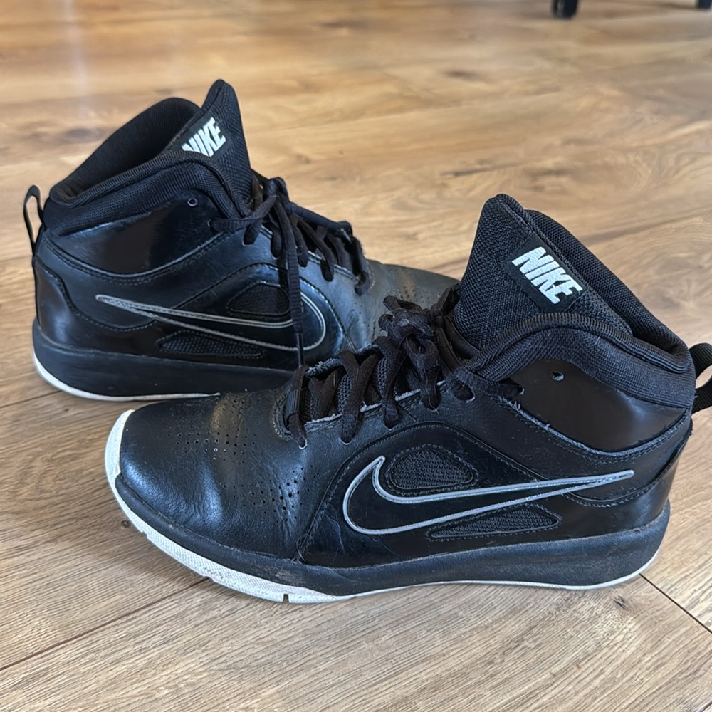 Nike basketball shoes